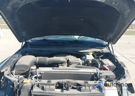 2019 Ram 1500 Limited 4X4 5'7 Box from USA, damaged, VIN 1C6SRFHT1KN632664